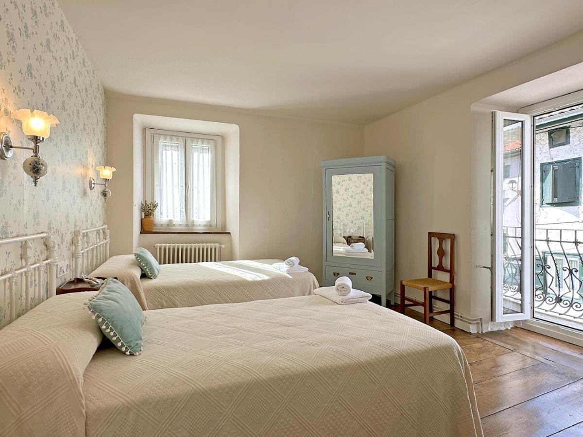 Etxeale Hotell Valcarlos Exteriör bild