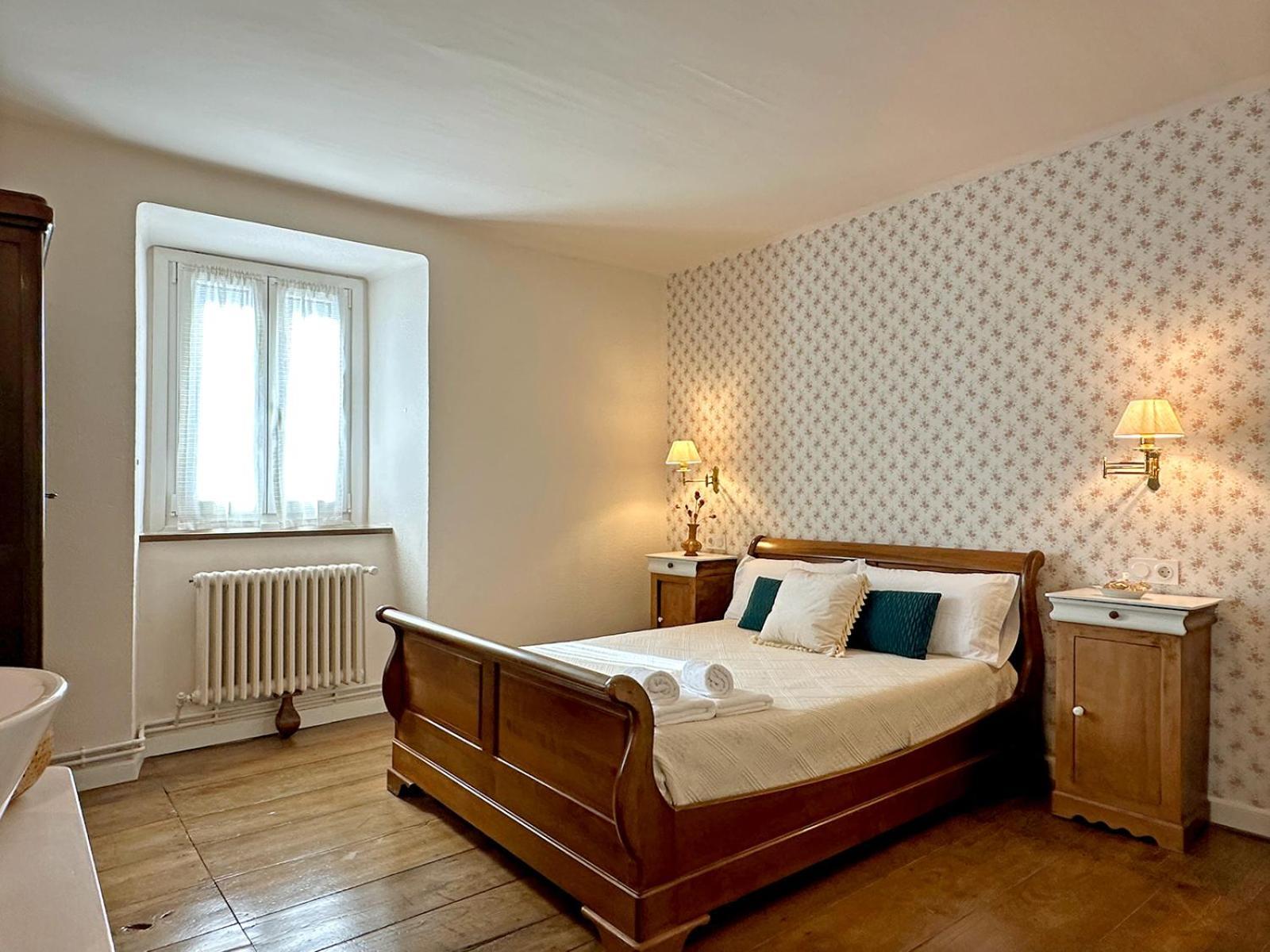 Etxeale Hotell Valcarlos Exteriör bild